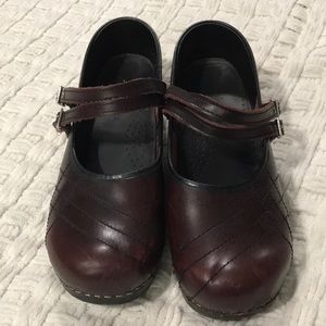 Maroon Sanita Clogs size 40